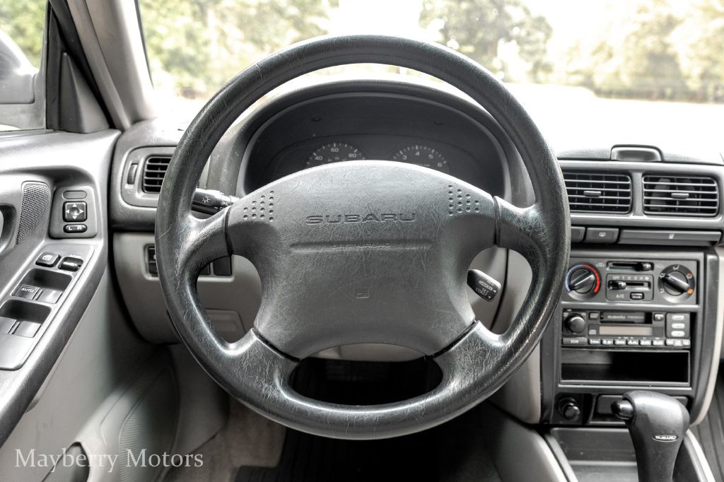 2001 Subaru Forester Image 23