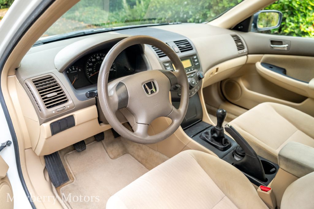 2003 Honda Accord Image 11