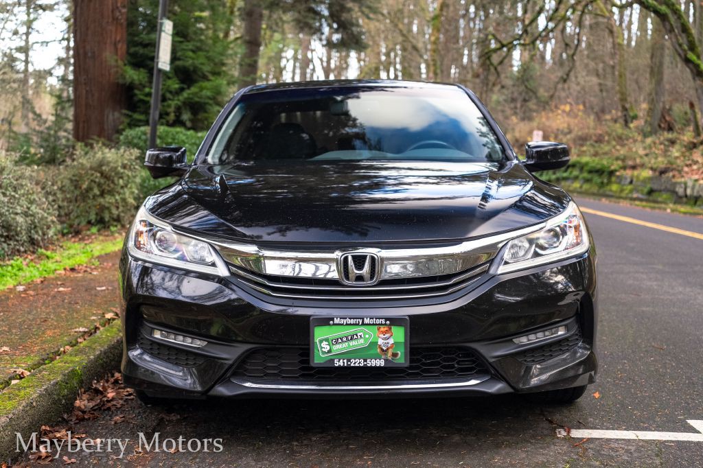 2017 Honda Accord Image 4
