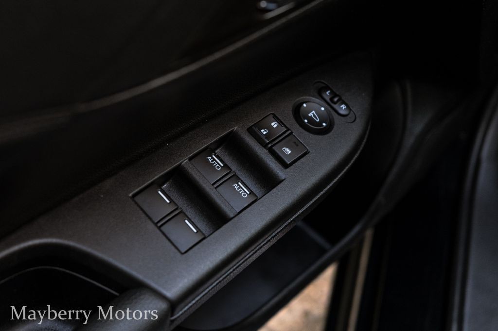 2017 Honda Accord Image 8