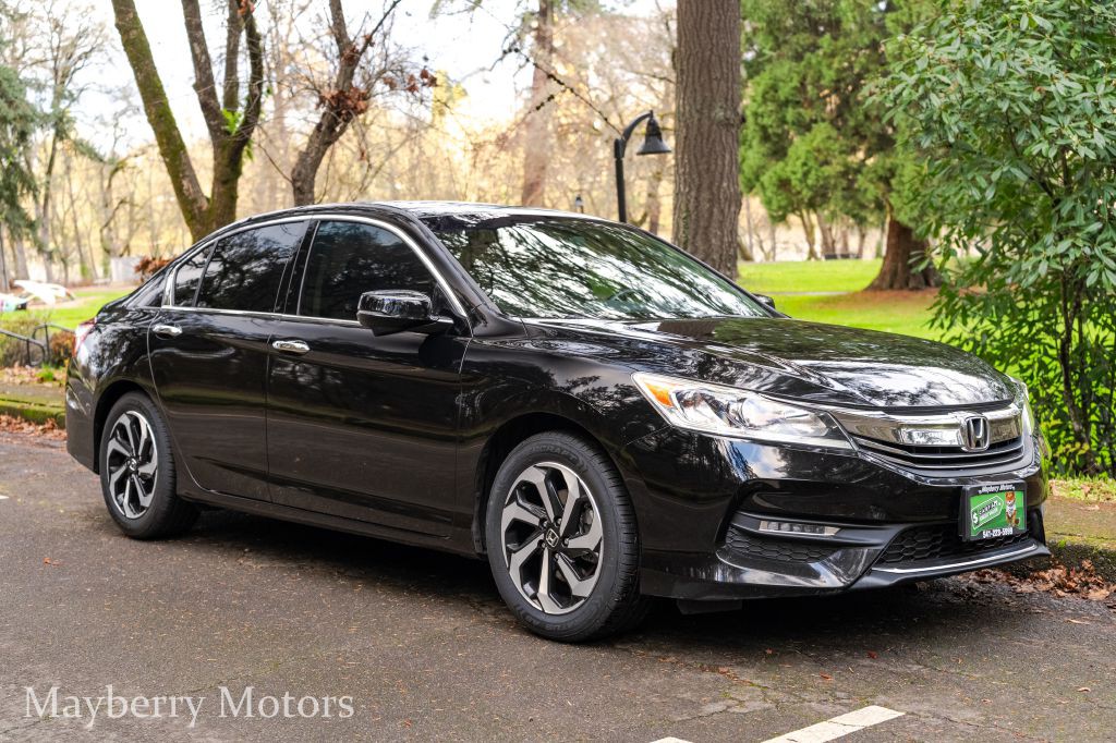 2017 Honda Accord Image 19