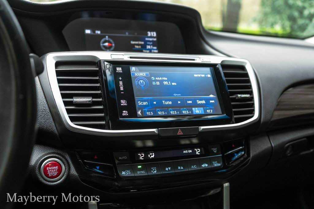 2017 Honda Accord Image 25