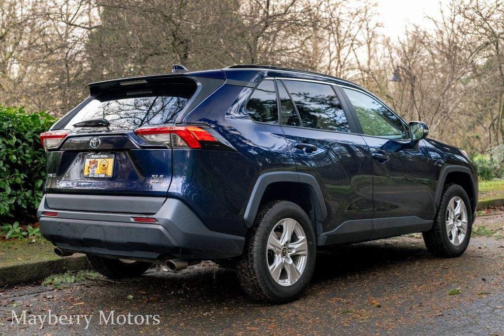 2021 Toyota Rav4 Image 2