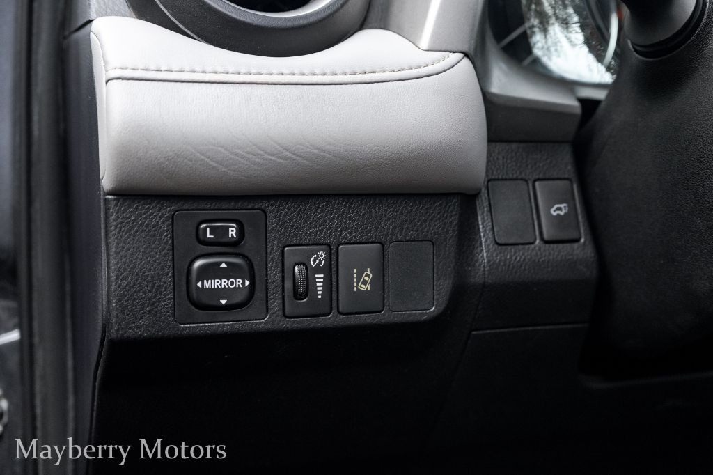 2017 Toyota Rav4 Image 10