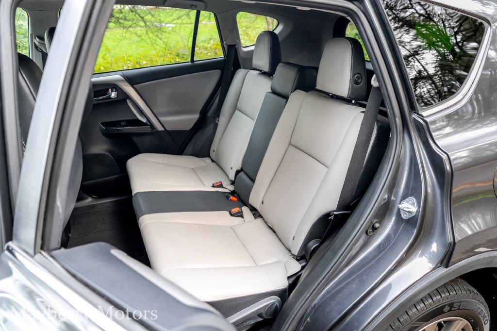 2017 Toyota Rav4 Image 13