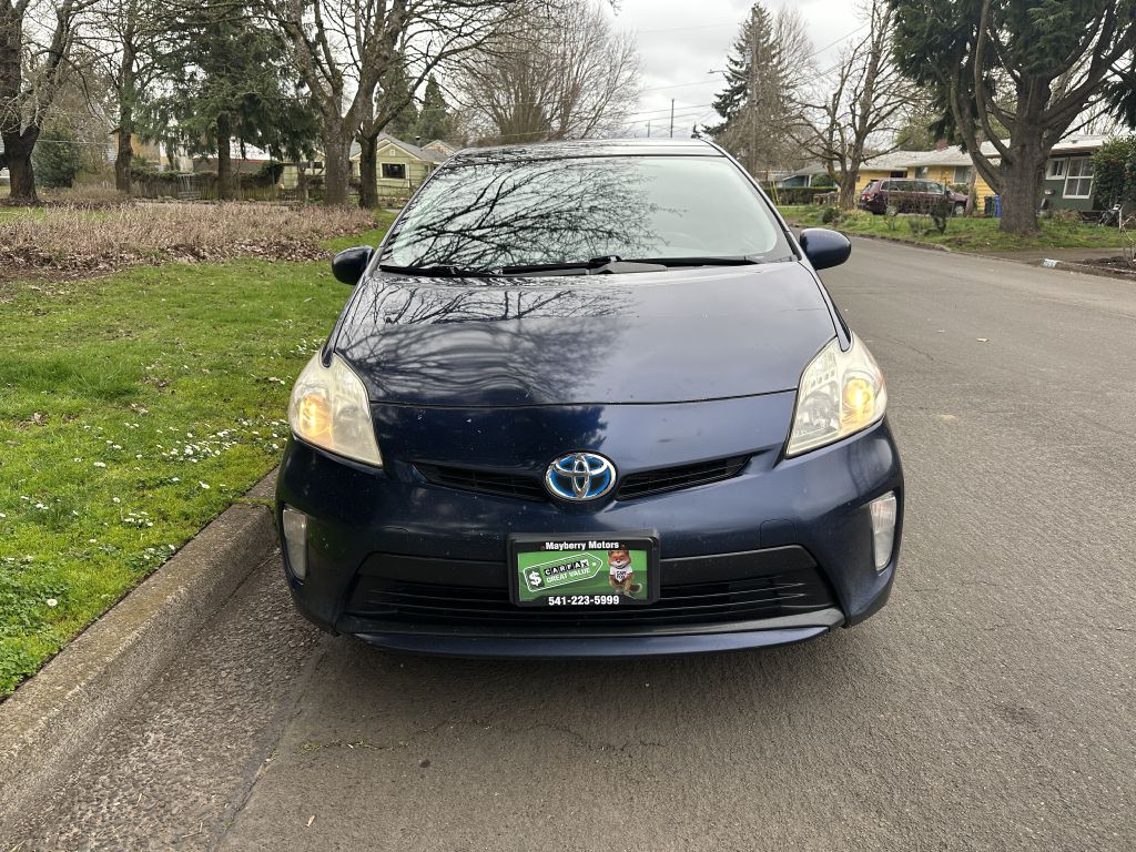 2012 Toyota Prius Image 2