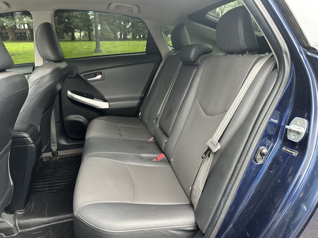 2012 Toyota Prius Image 21