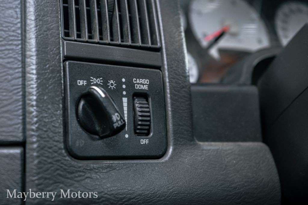 2003 Dodge Ram 2500 Image 12