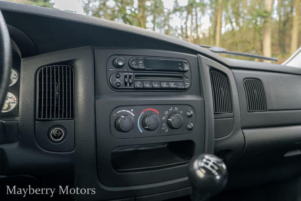 2003 Dodge Ram 2500 Image 26