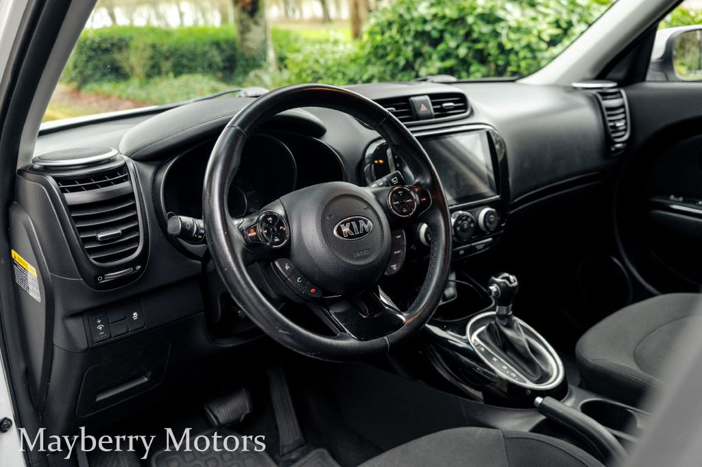 2014 Kia Soul Image 8