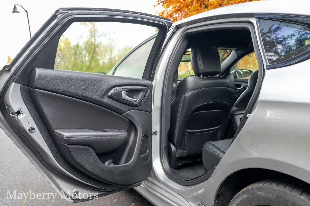 2015 Chrysler 200 Image 21