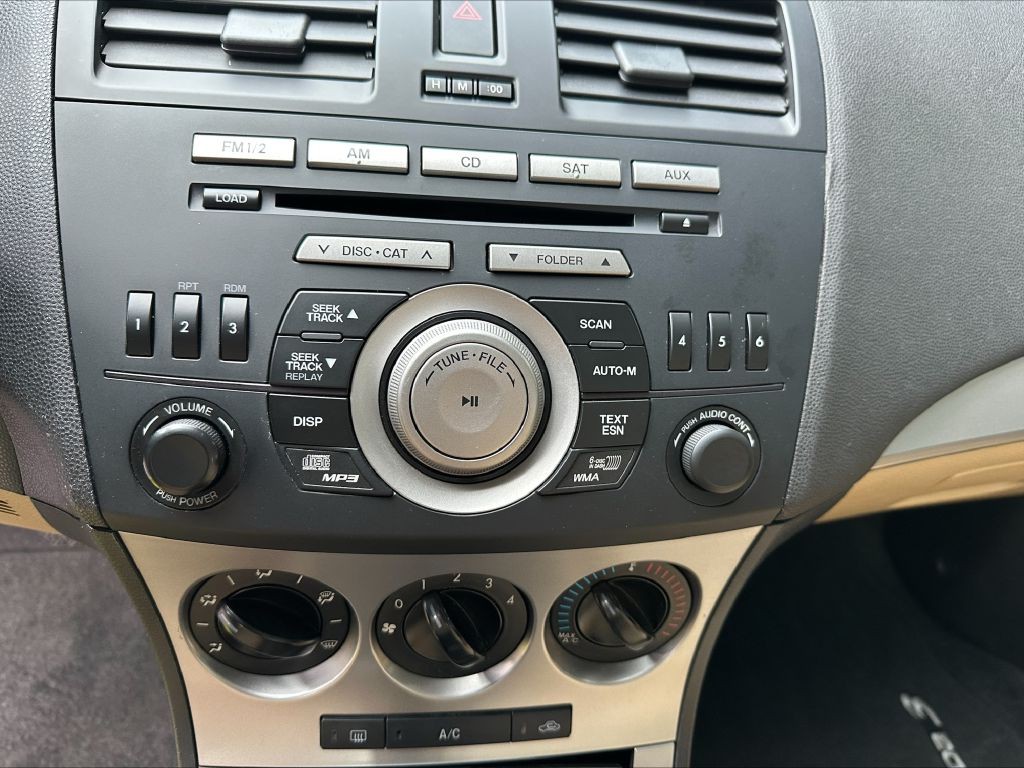 2011 Mazda Mazda3 Image 13
