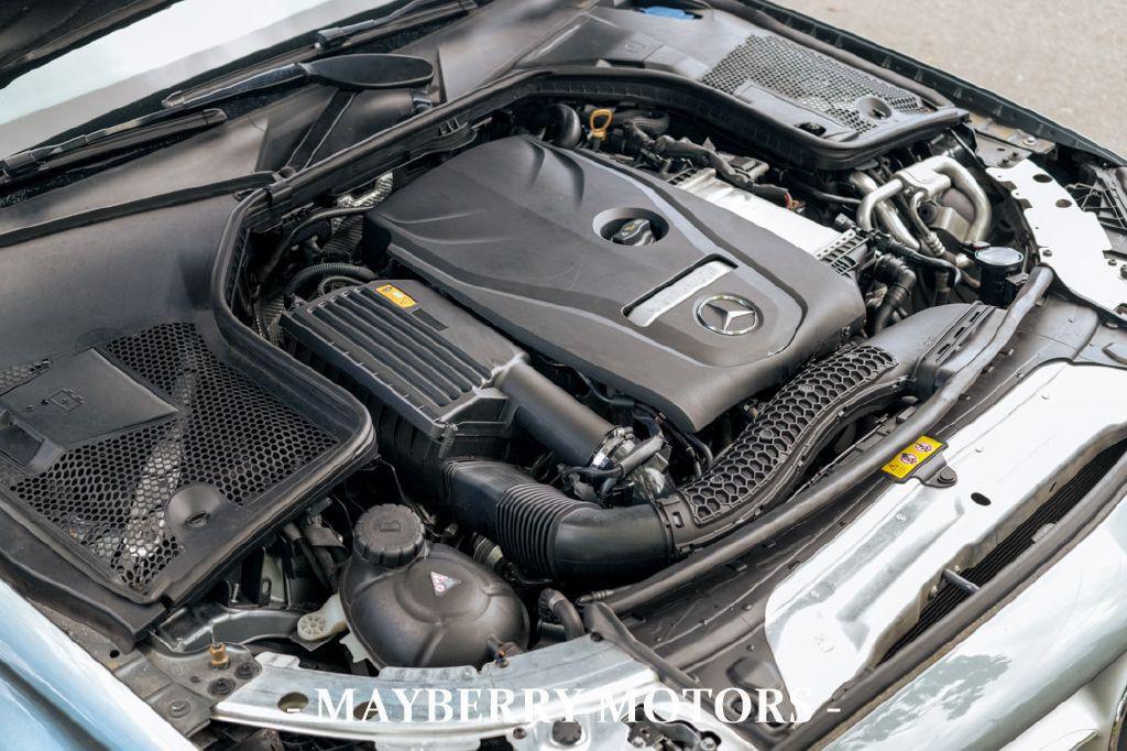 2018 Mercedes-Benz C-Class Image 3
