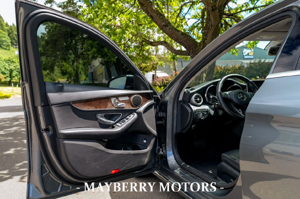 2018 Mercedes-Benz C-Class Image 7