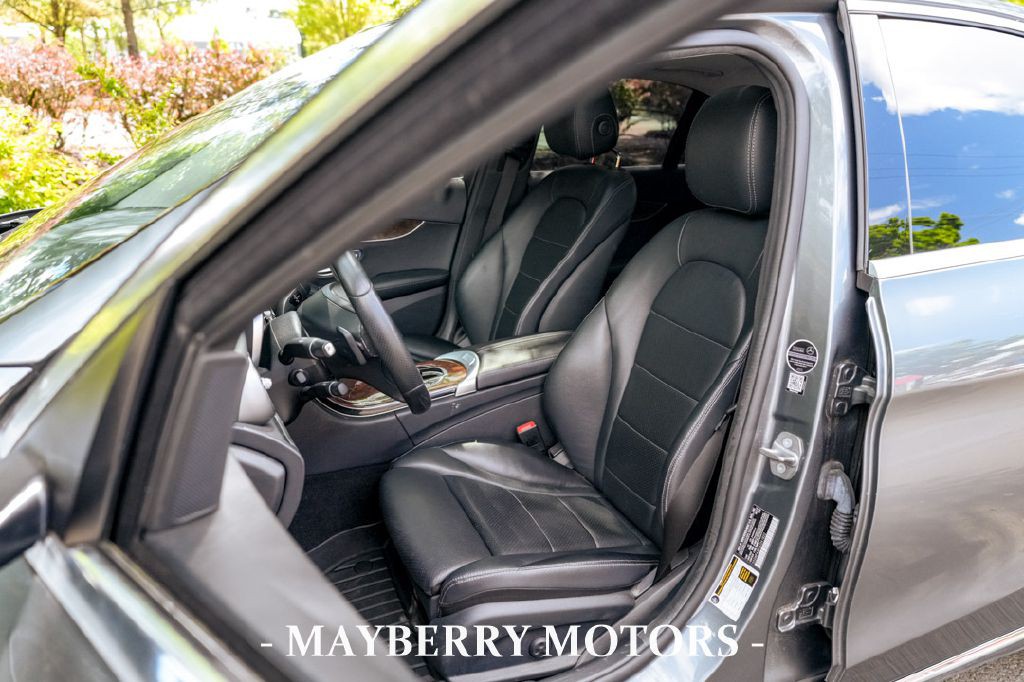 2018 Mercedes-Benz C-Class Image 12