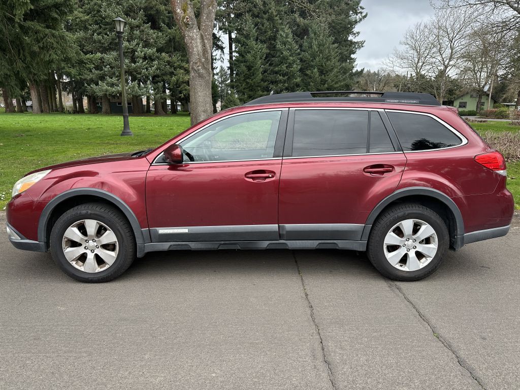 2012 Subaru Outback Image 2