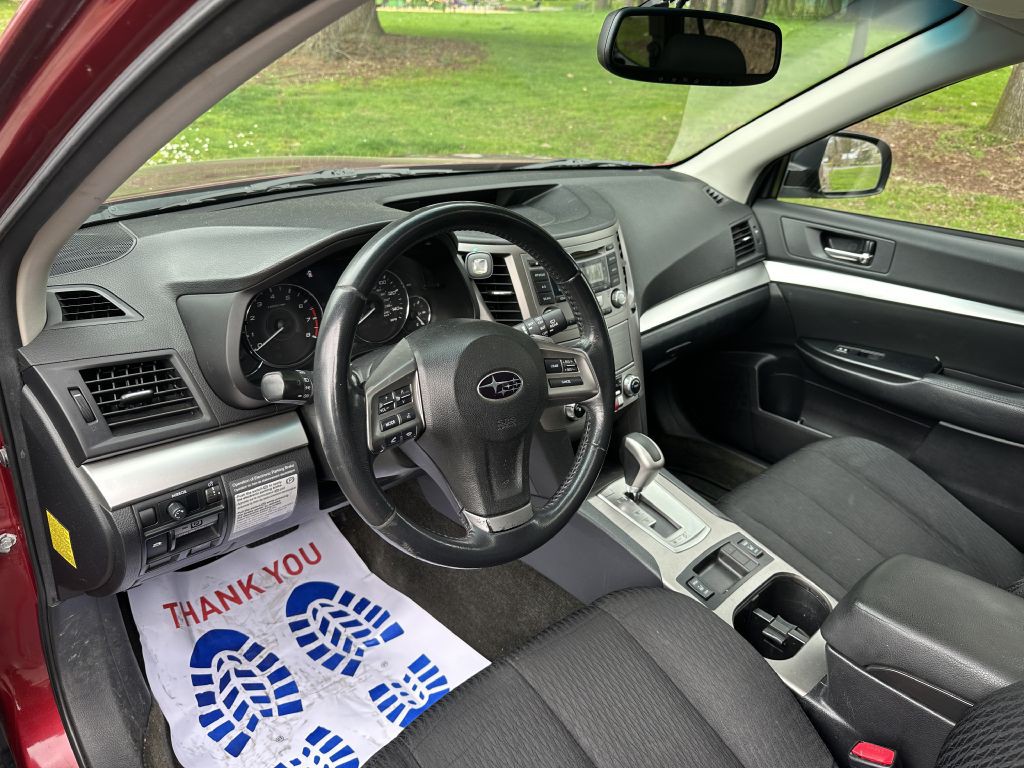 2012 Subaru Outback Image 13