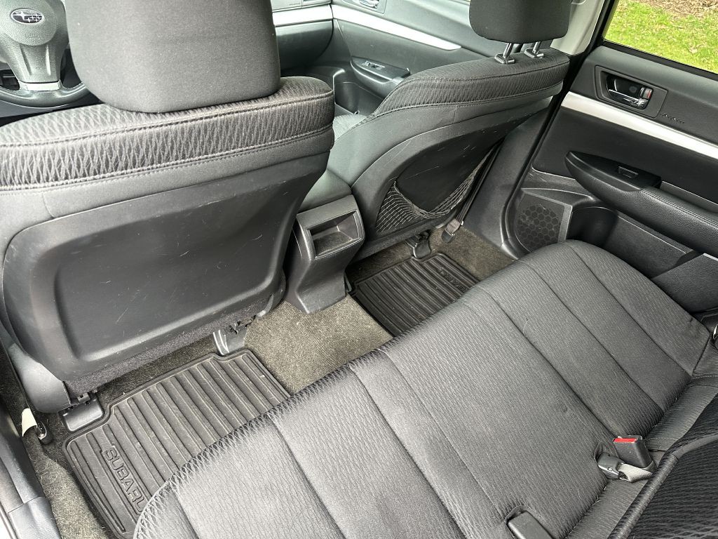 2012 Subaru Outback Image 19