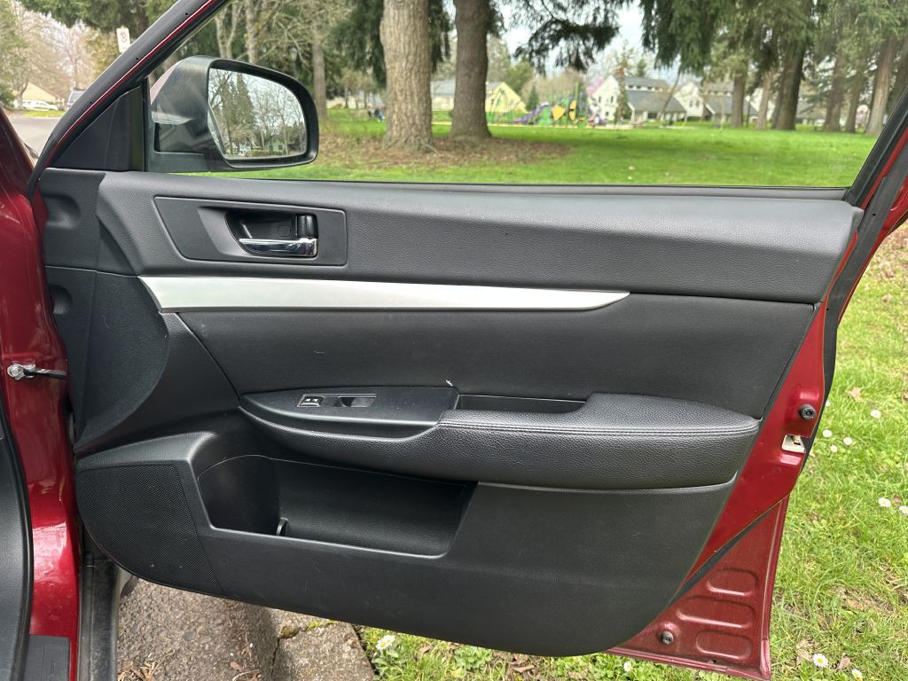 2012 Subaru Outback Image 22