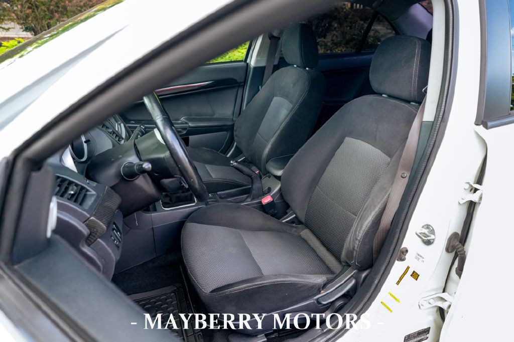 2015 Mitsubishi Lancer Image 12