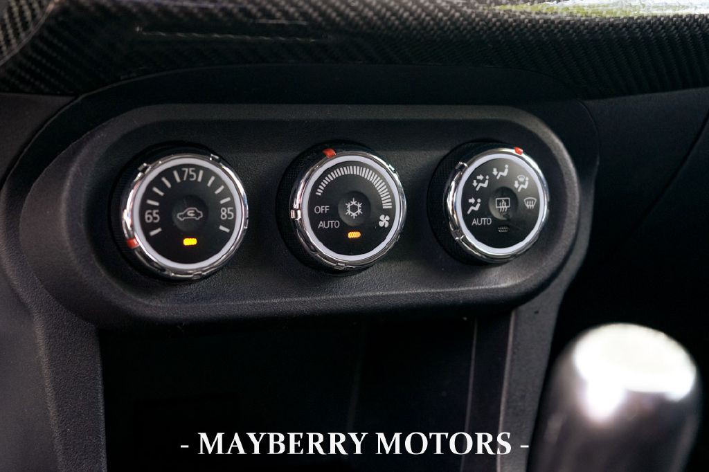 2015 Mitsubishi Lancer Image 28