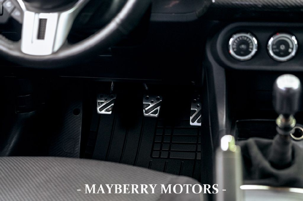 2015 Mitsubishi Lancer Image 30