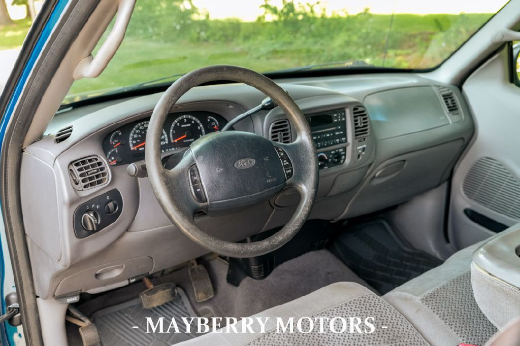 2000 Ford F-150 Image 10