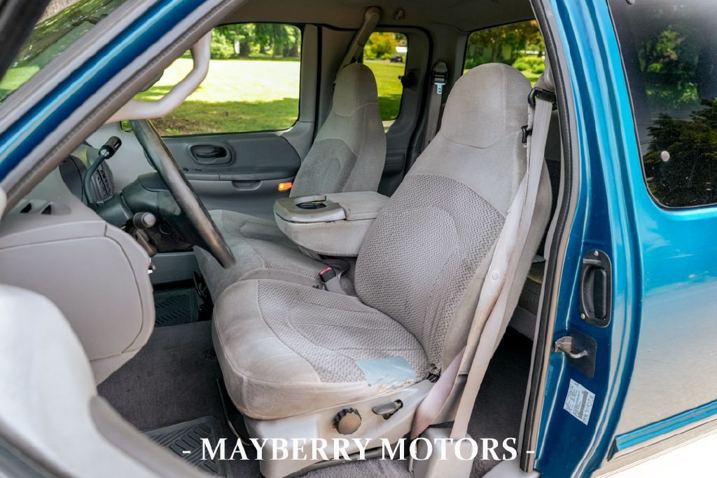 2000 Ford F-150 Image 12