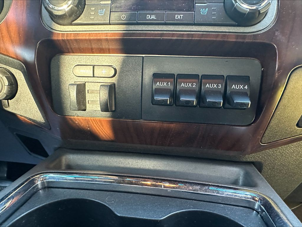 2011 Ford F-250 Image 17