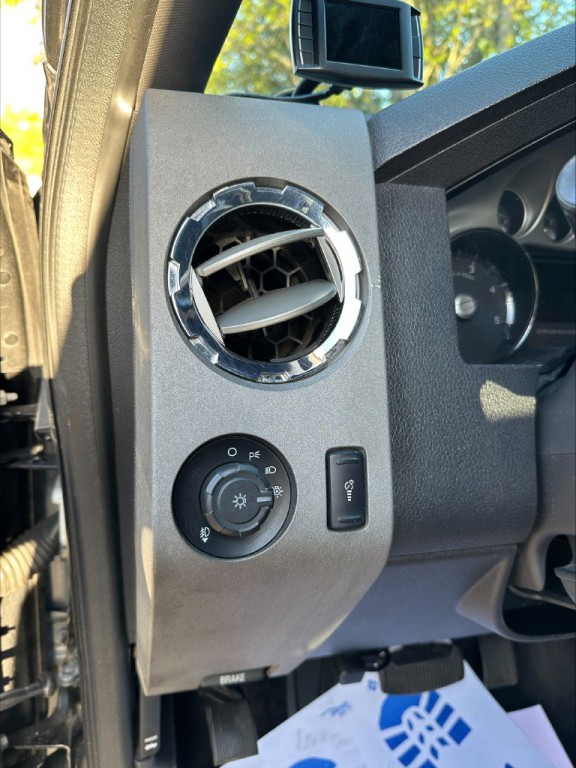 2011 Ford F-250 Image 20