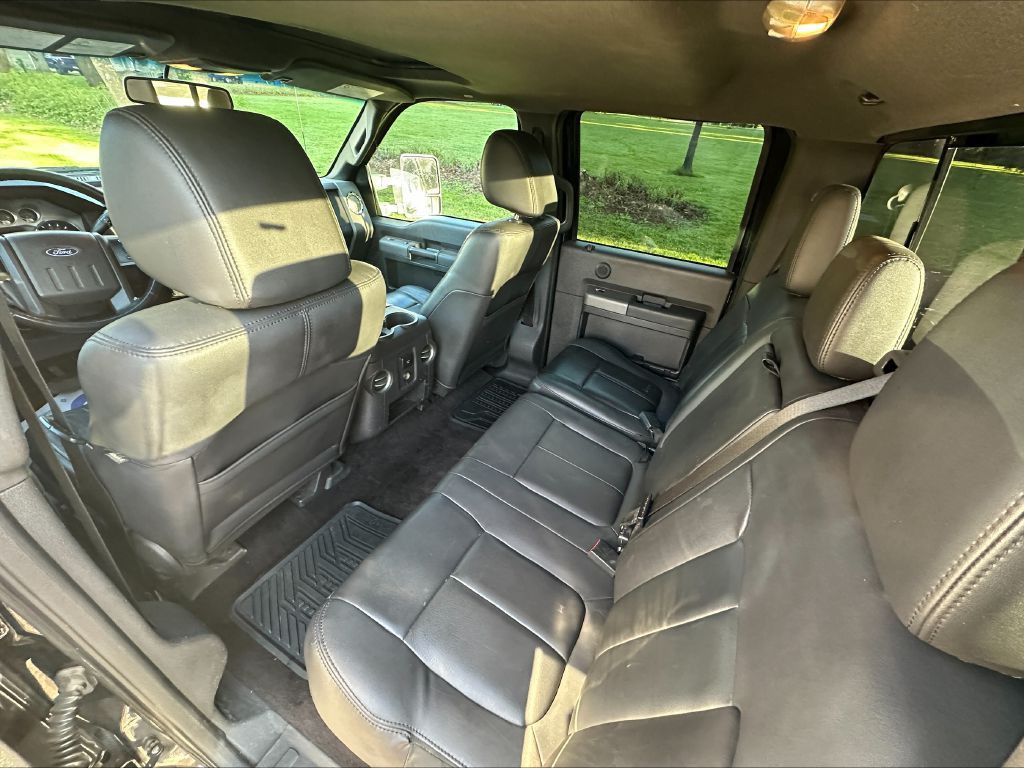2011 Ford F-250 Image 29