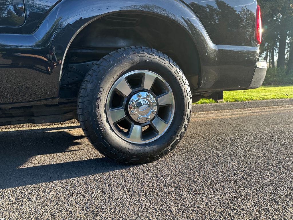 2011 Ford F-250 Image 11