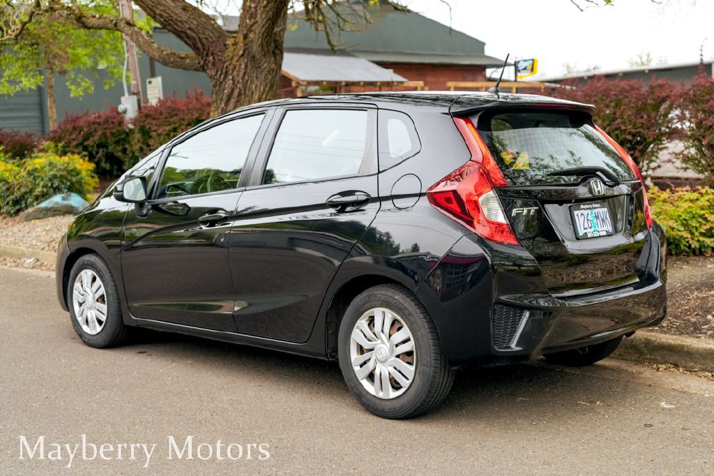 2015 Honda Fit Image 9