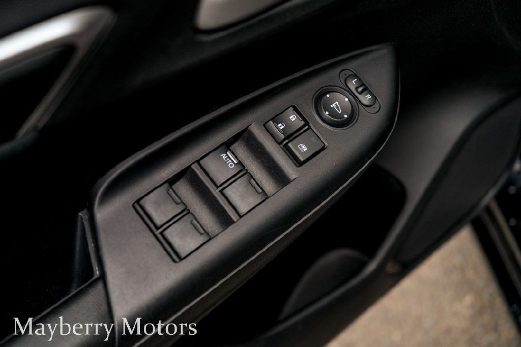 2015 Honda Fit Image 11