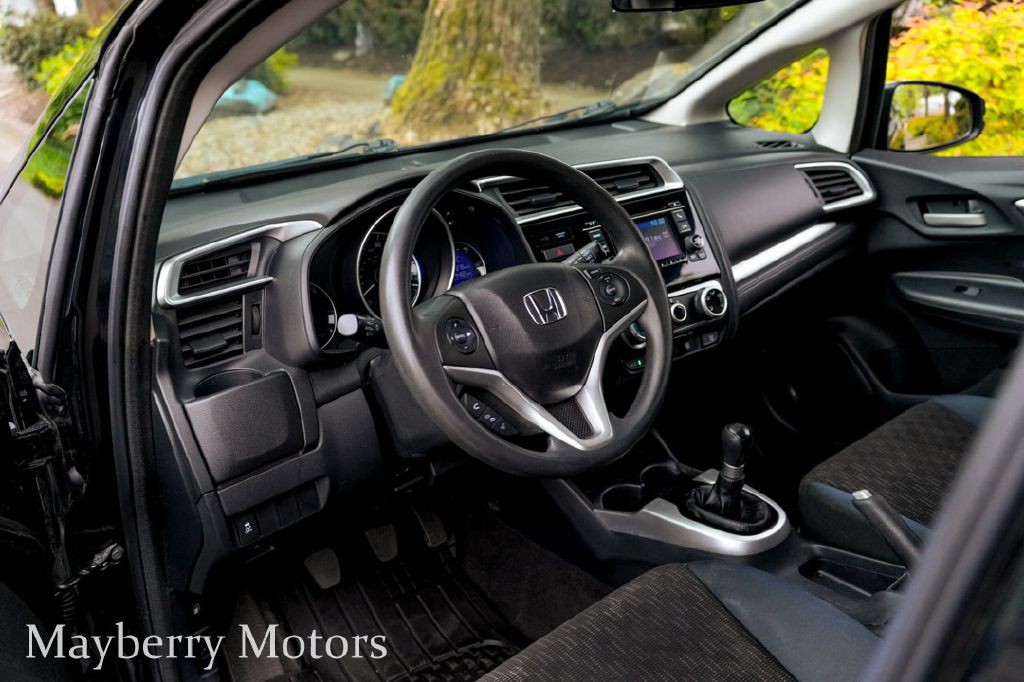 2015 Honda Fit Image 12