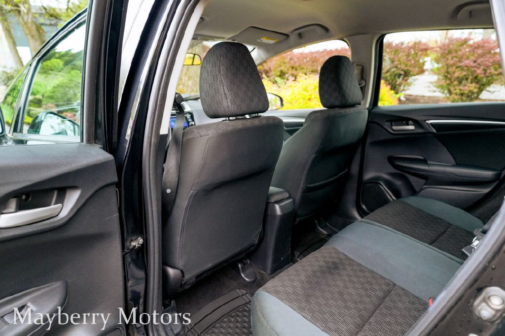 2015 Honda Fit Image 15