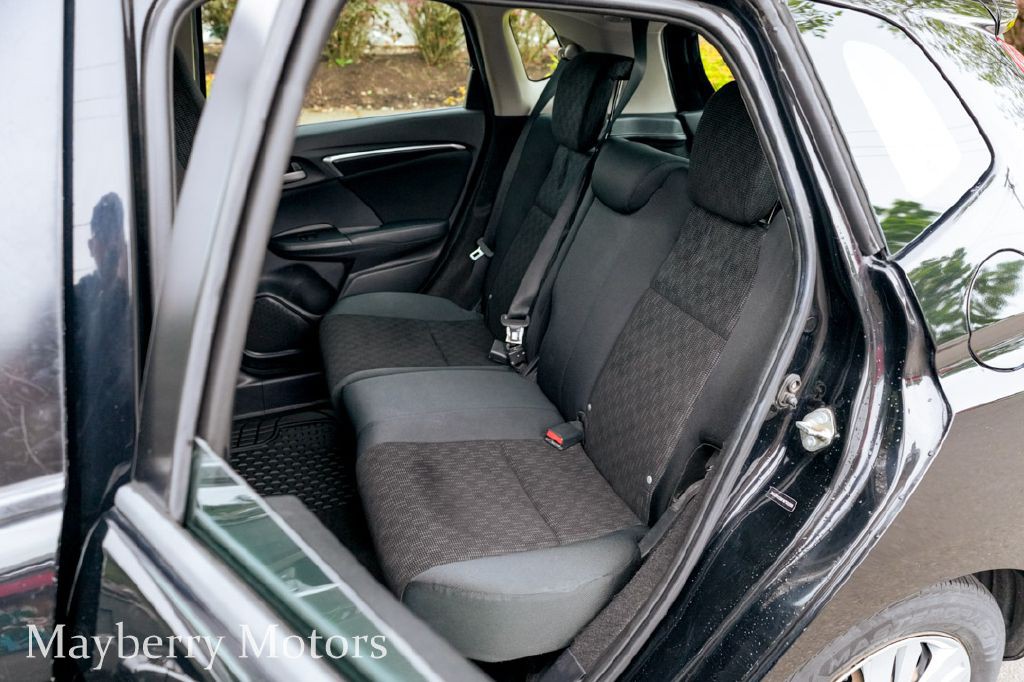 2015 Honda Fit Image 16