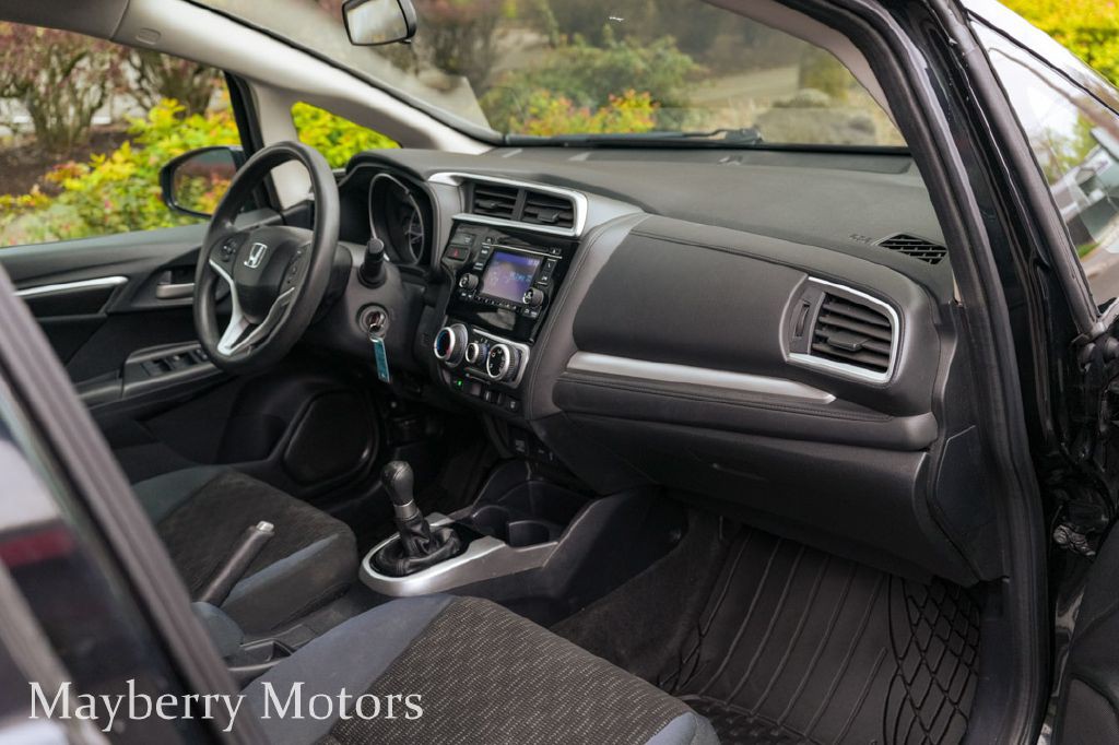 2015 Honda Fit Image 22