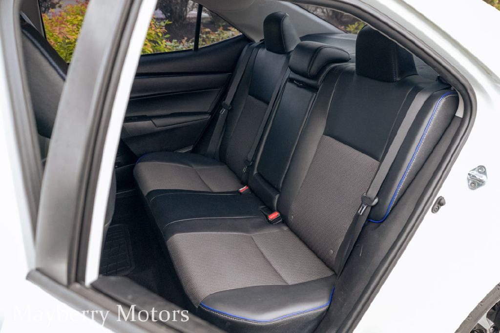 2017 Toyota Corolla Image 15