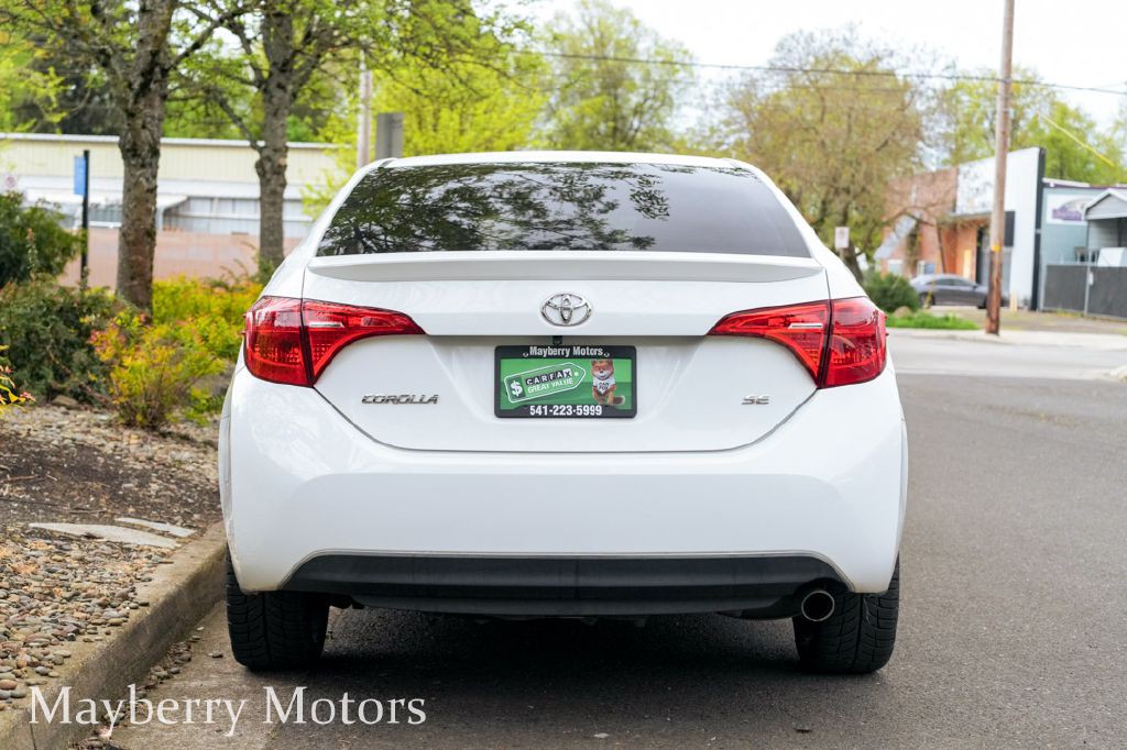 2017 Toyota Corolla Image 16