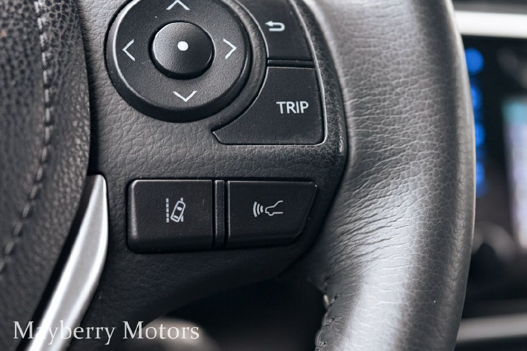 2017 Toyota Corolla Image 25