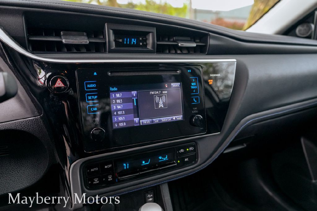 2017 Toyota Corolla Image 27