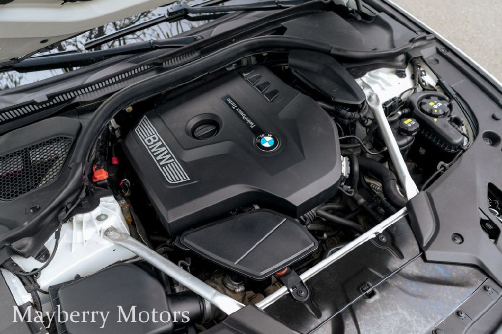 2019 BMW 5 Series Image 3