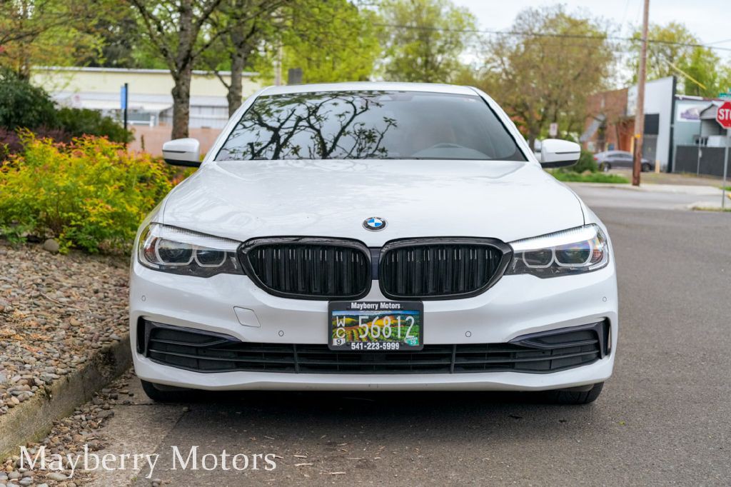 2019 BMW 5 Series Image 4