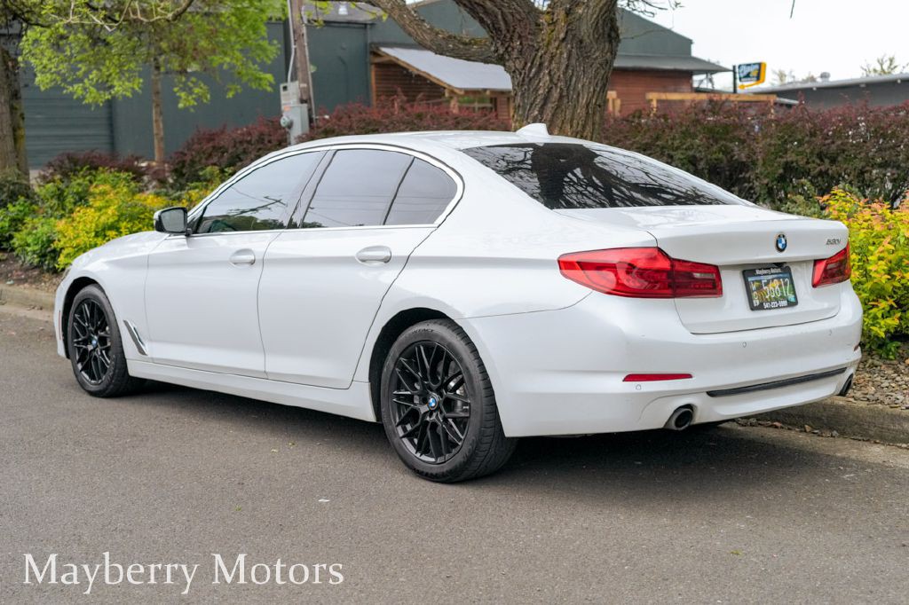 2019 BMW 5 Series Image 6
