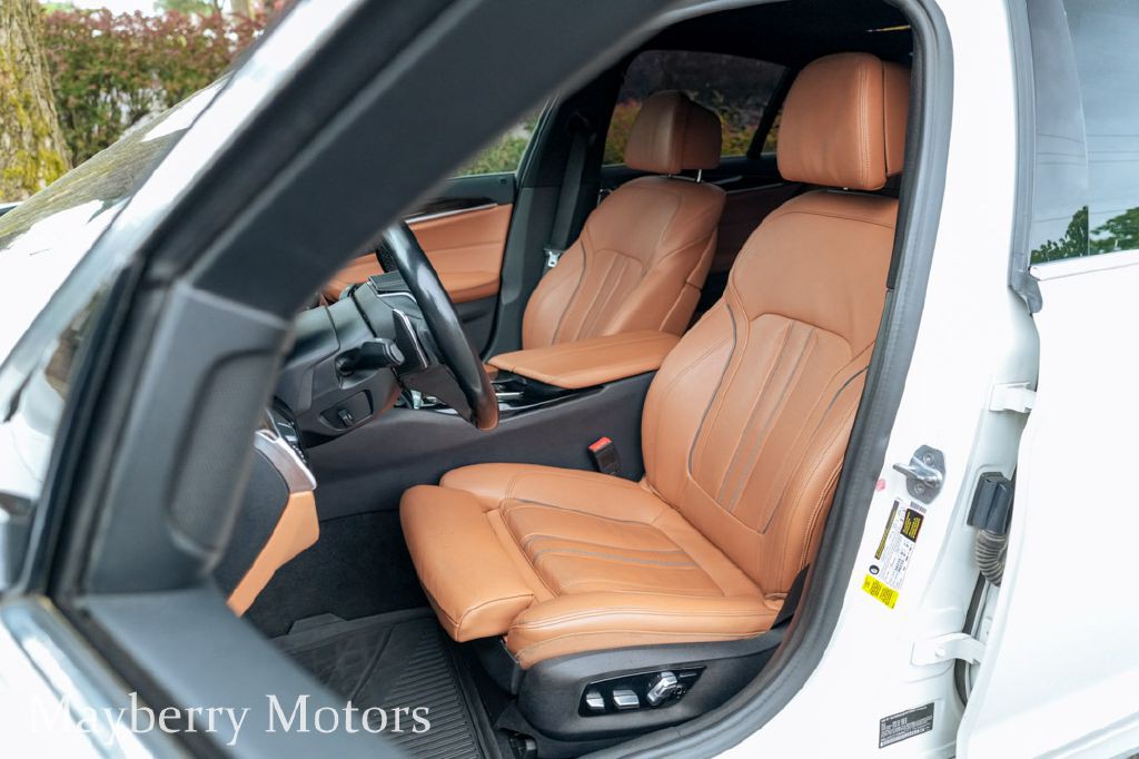 2019 BMW 5 Series Image 11