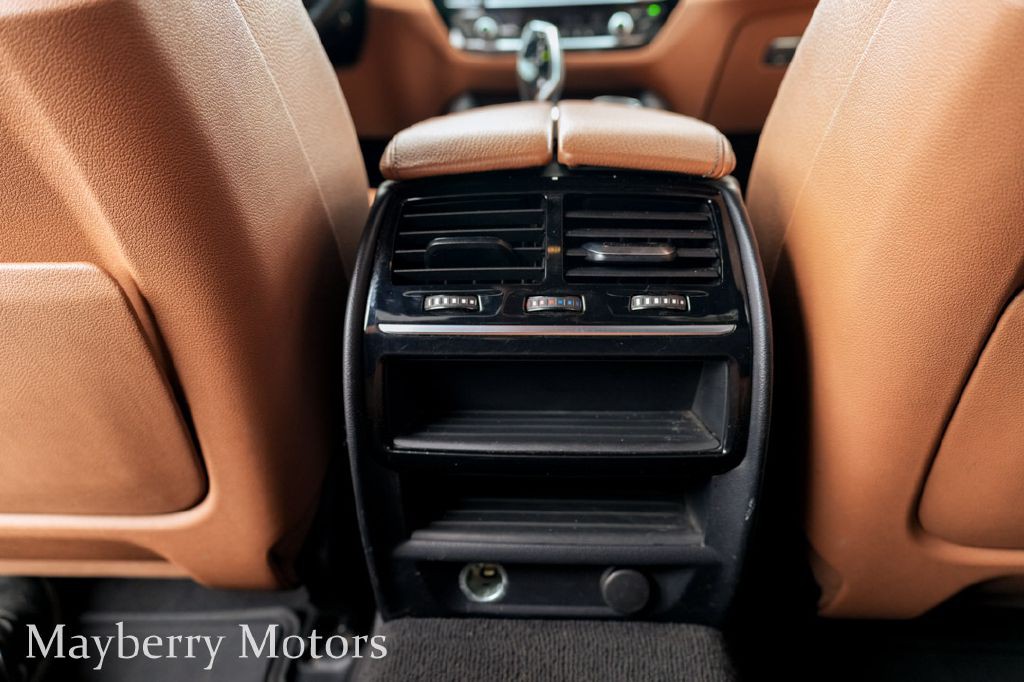 2019 BMW 5 Series Image 15
