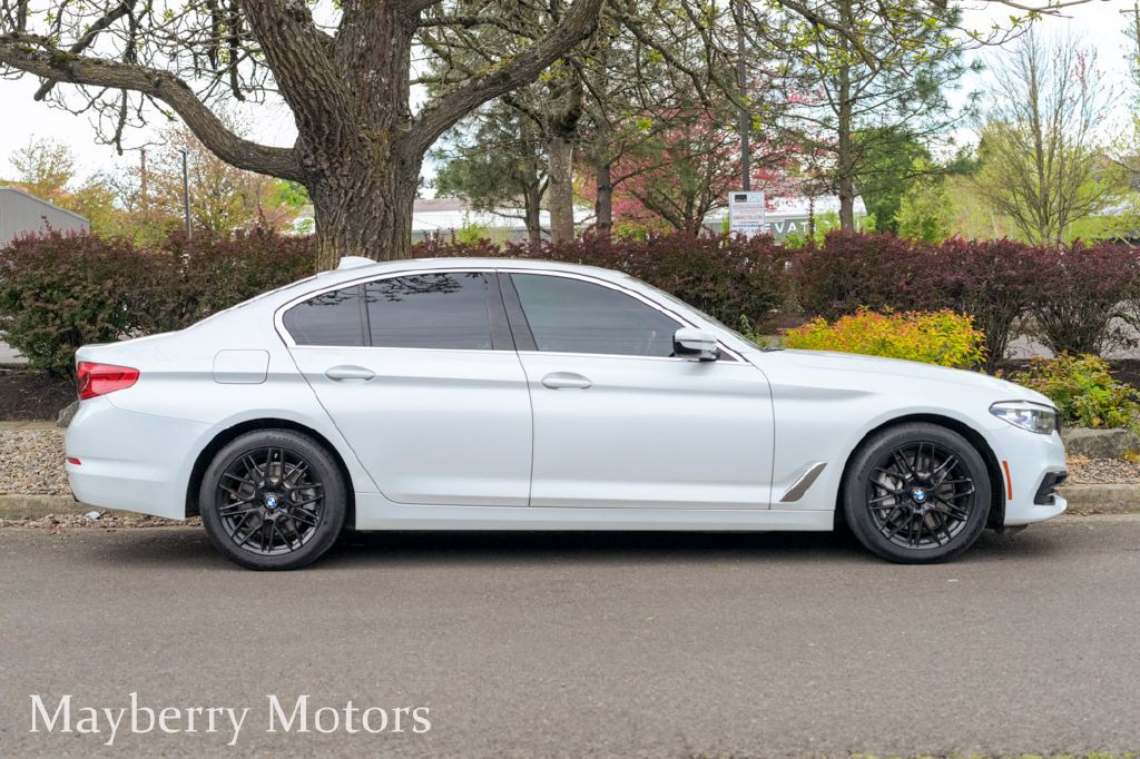 2019 BMW 5 Series Image 18