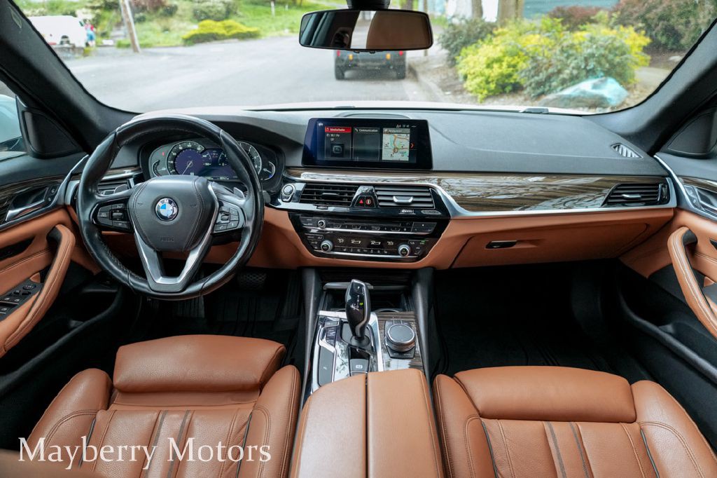 2019 BMW 5 Series Image 23