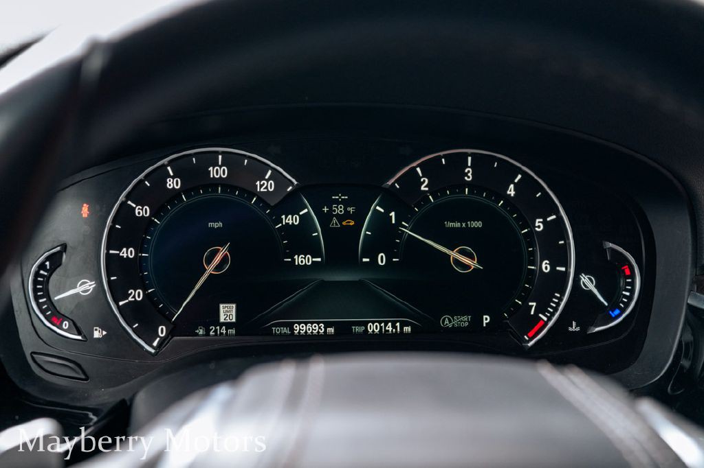2019 BMW 5 Series Image 25